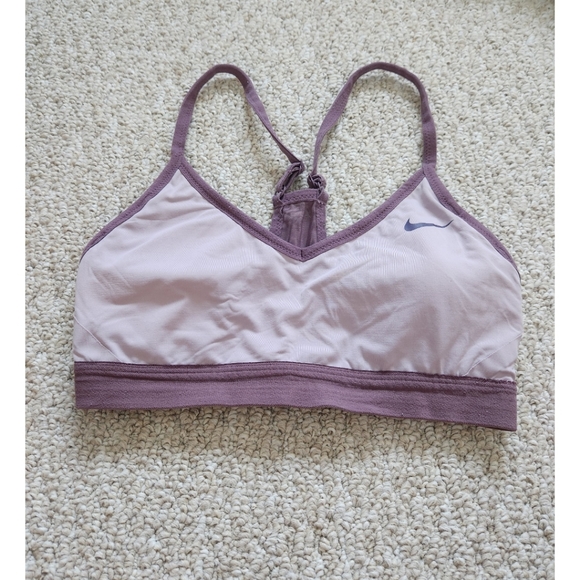 Nike Sports Bra - Picture 1 of 3